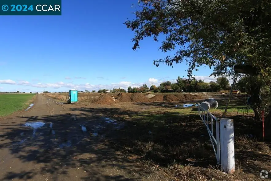 725 Vaughn, Dixon, CA 95620 - #1