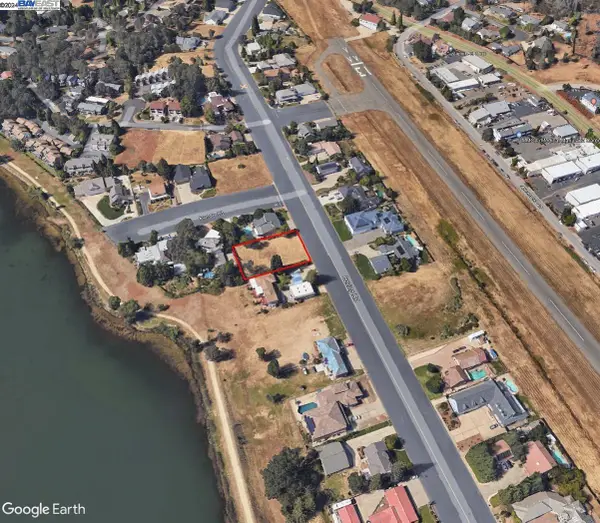 3044 Boeing RD, CAMERON PARK, CA 95682