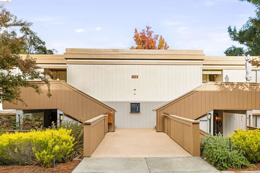 1125 Singingwood Ct  #1, Walnut Creek, CA 94595 - Image #2