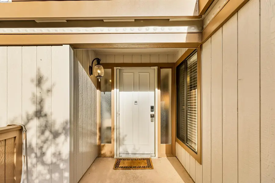 1125 Singingwood Ct  #1, Walnut Creek, CA 94595 - Image #3