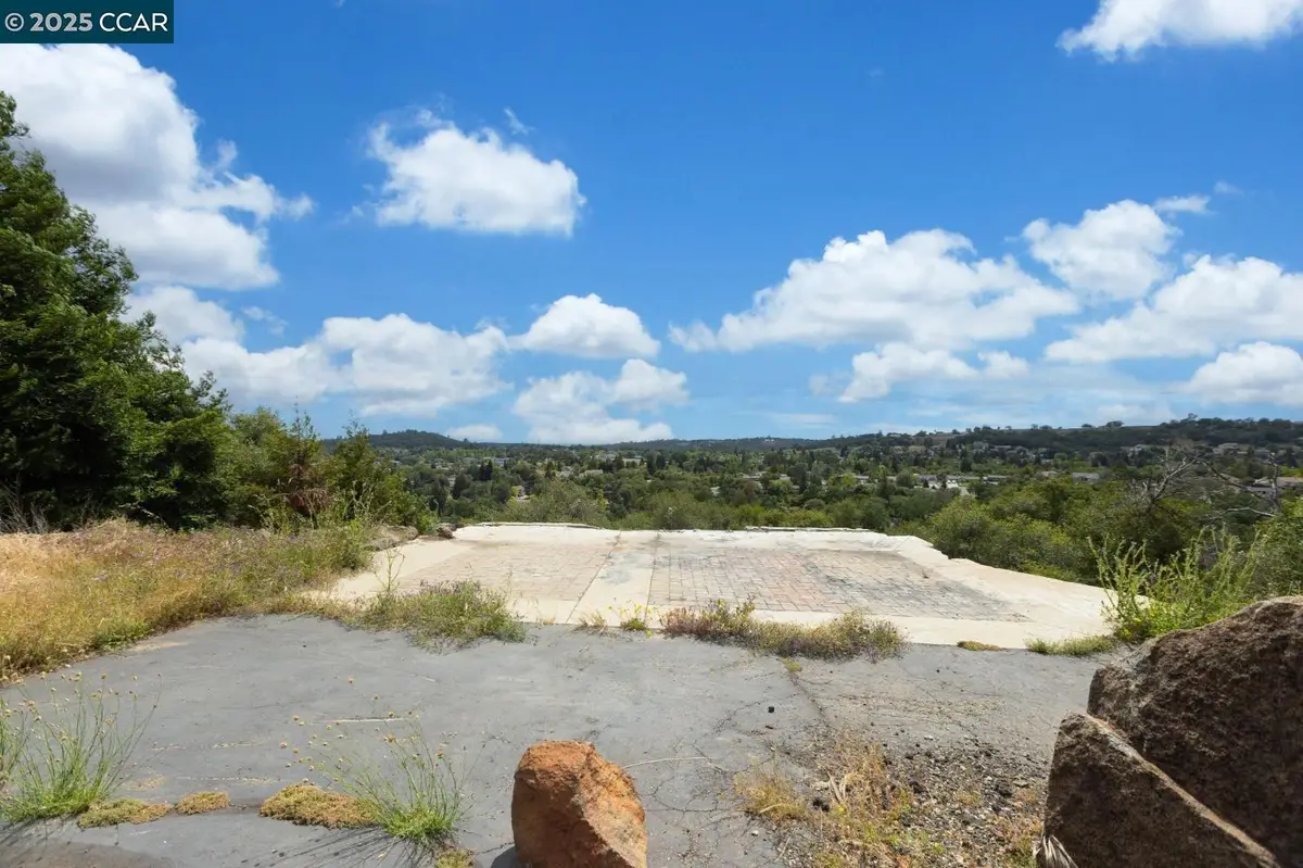 3098 Oakwood Rd, Cameron Park, CA 95682 - #1