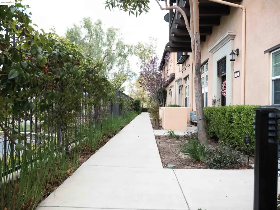 4464 Owens St  #104, Corona, CA 92883 - Image #2