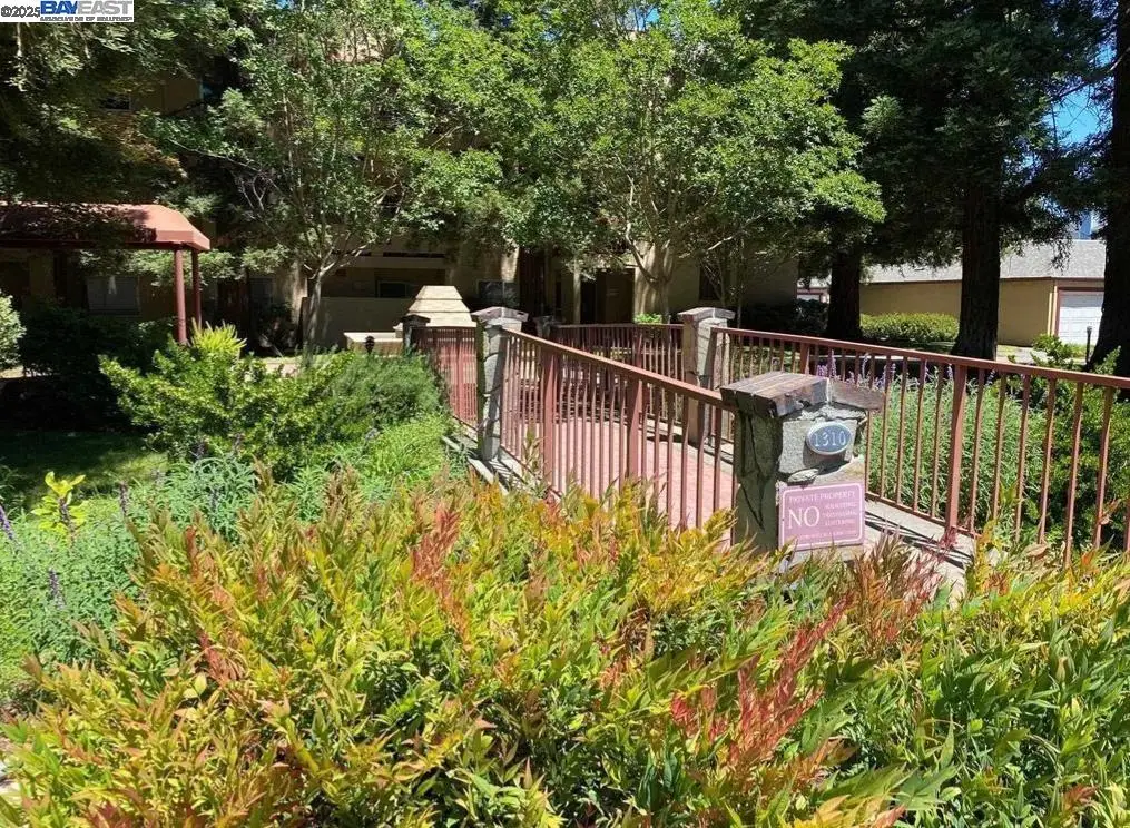 1310 Walden Rd  #11, Walnut Creek, CA 94597 - Image #1