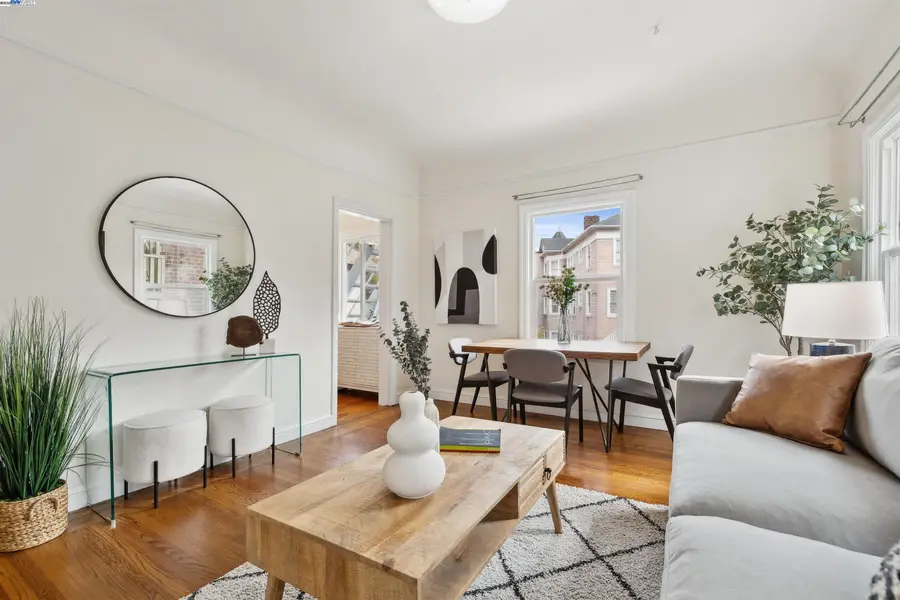 1438 Lakeshore Ave  #6, Oakland, CA 94606 - Image #2