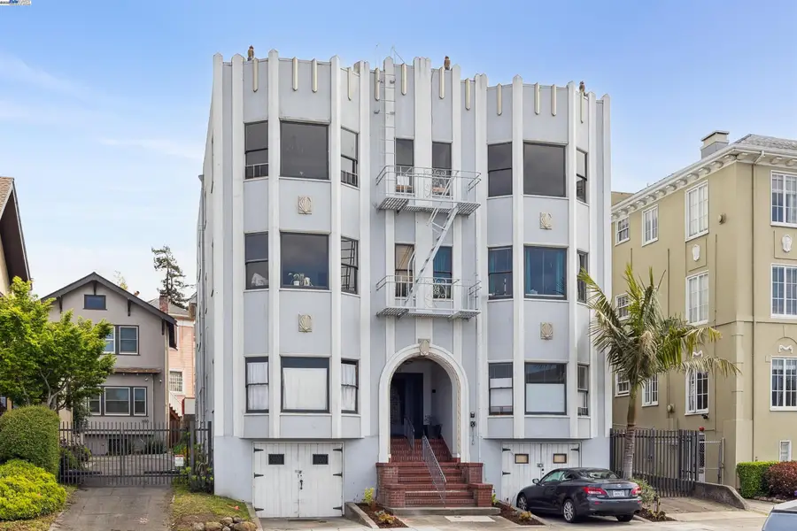 1438 Lakeshore Ave  #6, Oakland, CA 94606 - Image #3