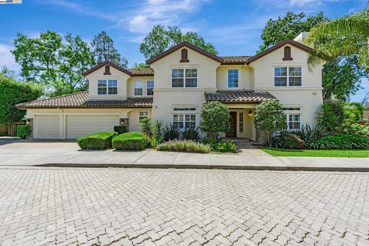 135 Cara Ct, Walnut Creek, CA 94596 - Image #1