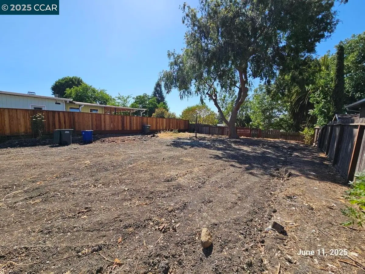 2867 Gillet Ave, Concord, CA 94520 - Image #1