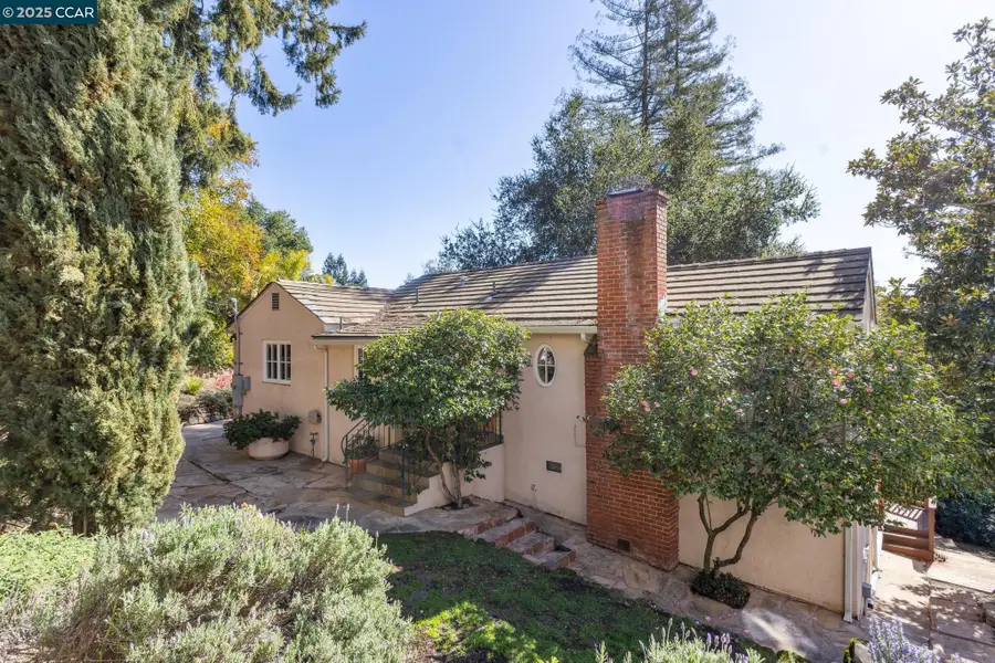 40 Las Palomas, Orinda, CA 94563 - Image #2