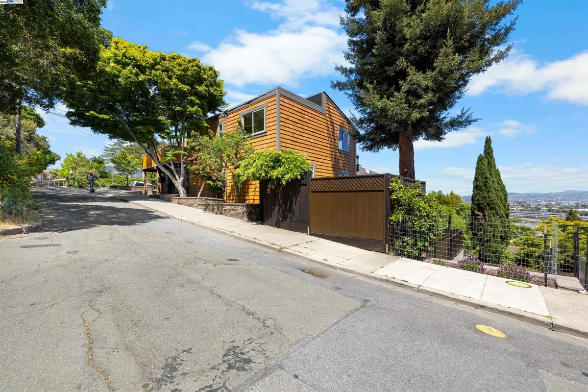 460-464 Eddy St, Richmond, CA 94801 - Image #1