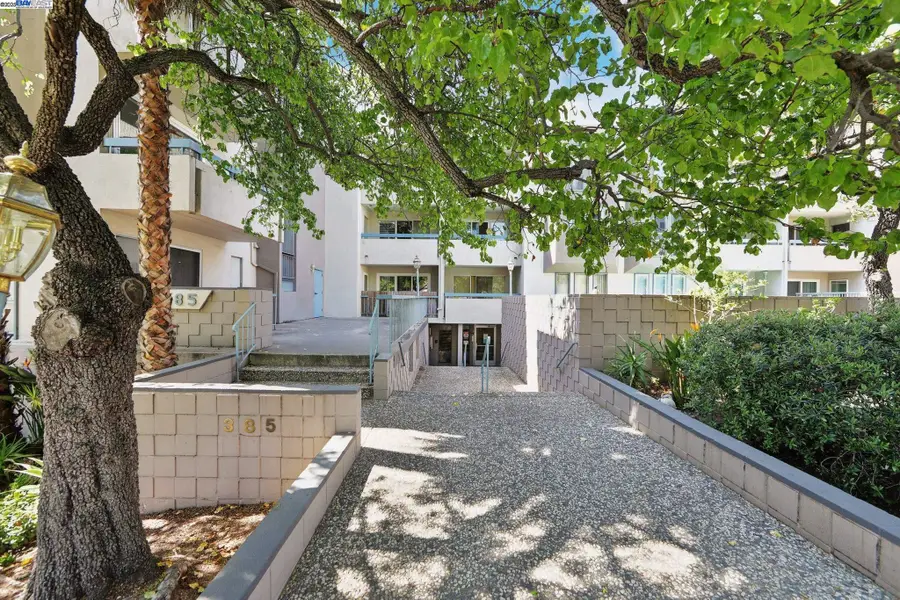 385 Jayne Avenue  #205, Oakland, CA 94610 - #2