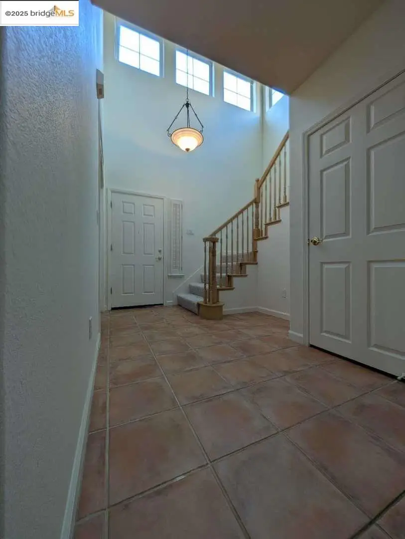 4224 Pinehurst CIR, Stockton, CA 95219 - Image #2