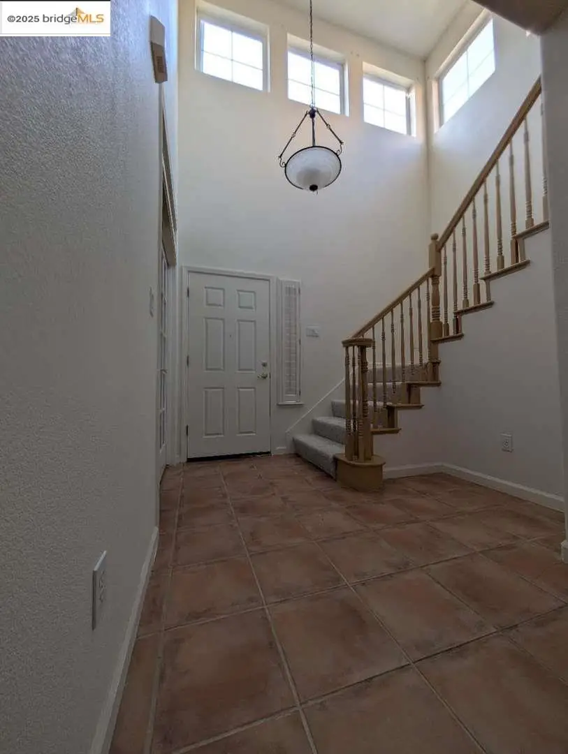 4224 Pinehurst CIR, Stockton, CA 95219 - Image #3