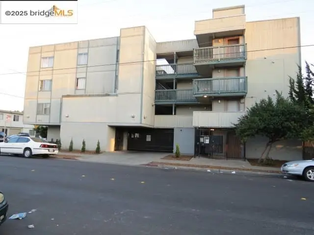1532 Chanslor AVE  #, Richmond, CA 94801 - Image #1