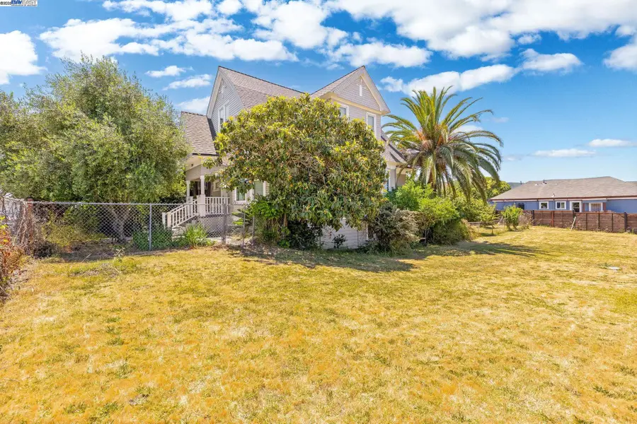 2207 21St St, Oakland, CA 94606 - Image #2