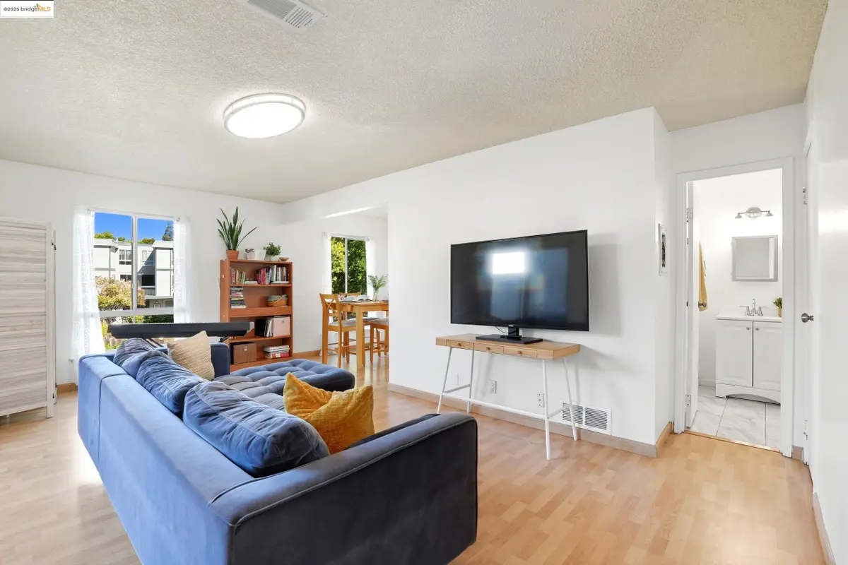 2036 Sierra Rd  #2, Concord, CA 94518 - Image #1