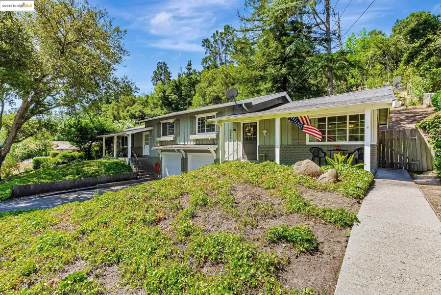 2048-2050 Donald Dr, Moraga, CA 94556 - Image #2