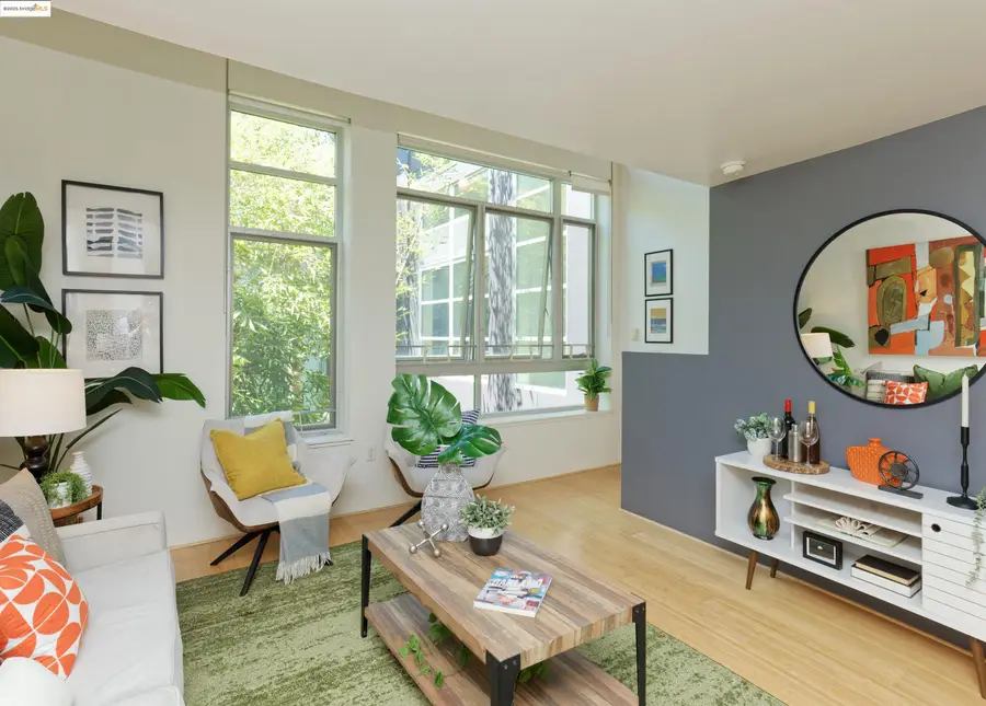 Address Withheld By Seller, Oakland, CA 94607 - Image #3