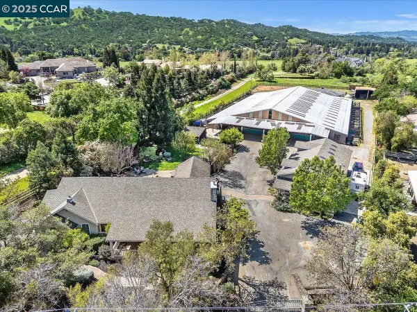 1101 North Gate Road, WALNUT CREEK, CA 94598