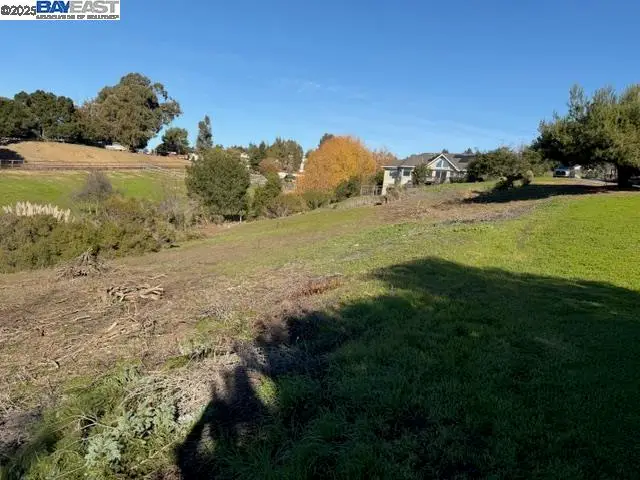 Address Withheld By Seller, Hayward, CA 94542 - Image #1