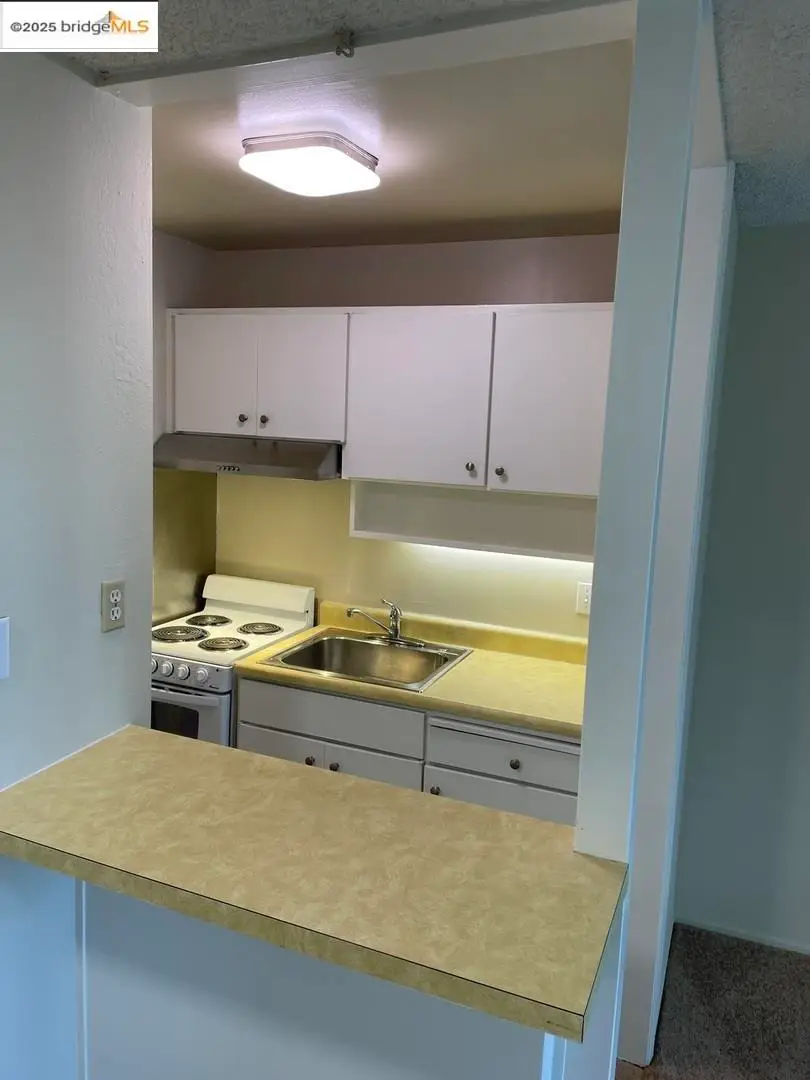 Address Withheld By Seller, Emeryville, CA 94608 - #3