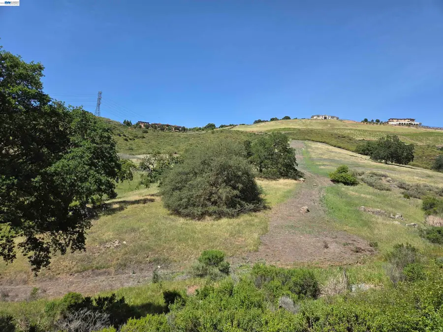 22575 Country View Dr, San Jose, CA 95120 - #2