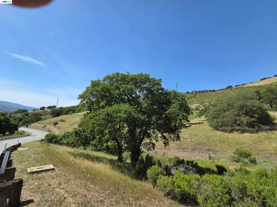 22575 Country View Dr, San Jose, CA 95120 - #3