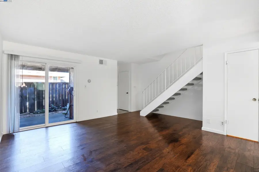 2067 Olivera Rd  #B, Concord, CA 94520 - Image #2