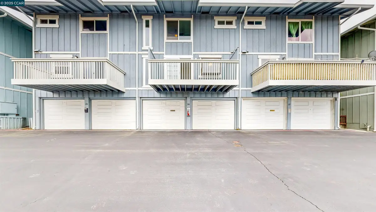 117 Sunset Cir  #36, Benicia, CA 94510 - Image #1