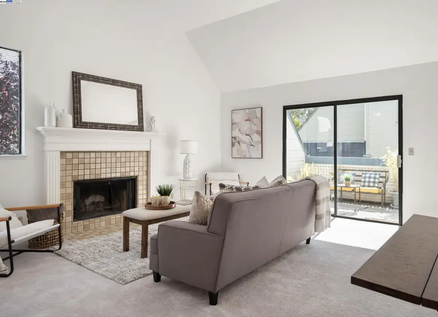 3754 Stoneglen N, Richmond, CA 94806 - Image #2