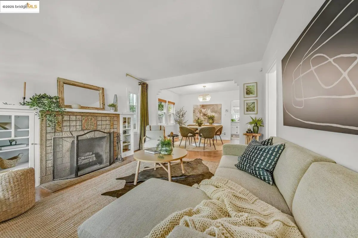 5925 Outlook Ave, Oakland, CA 94605 - Image #1