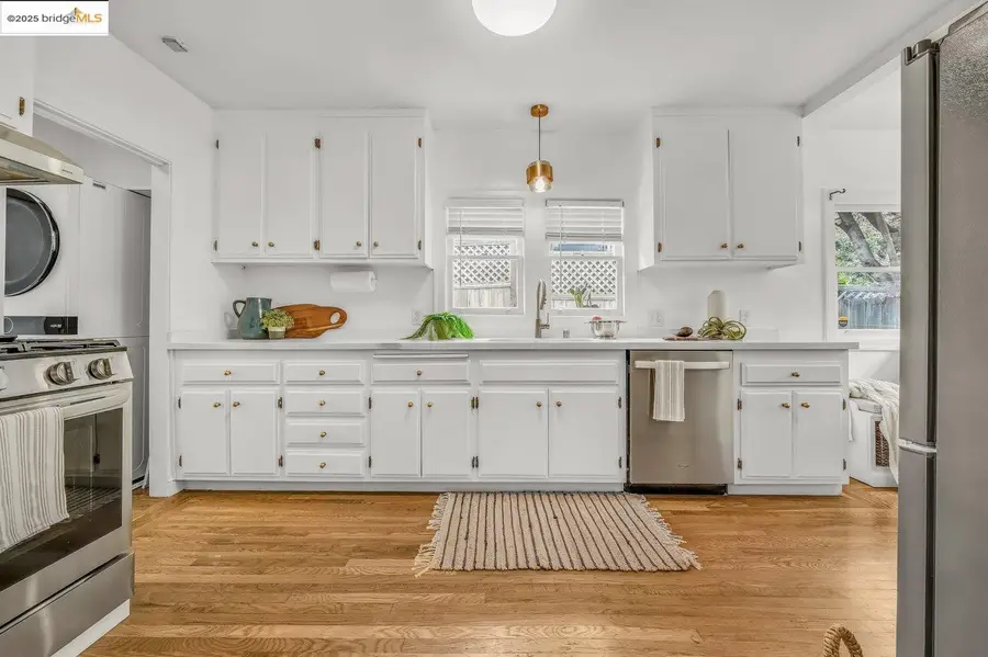 5925 Outlook Ave, Oakland, CA 94605 - Image #3