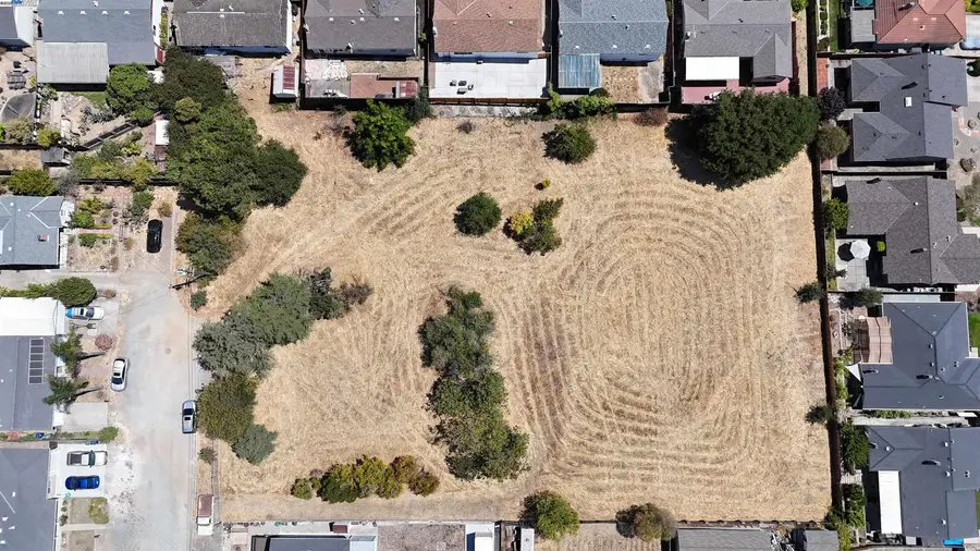 19430 Center St, Castro Valley, CA 94546 - #3