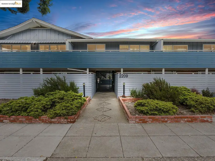 2209 Otis Dr  #L, Alameda, CA 94501 - Image #2