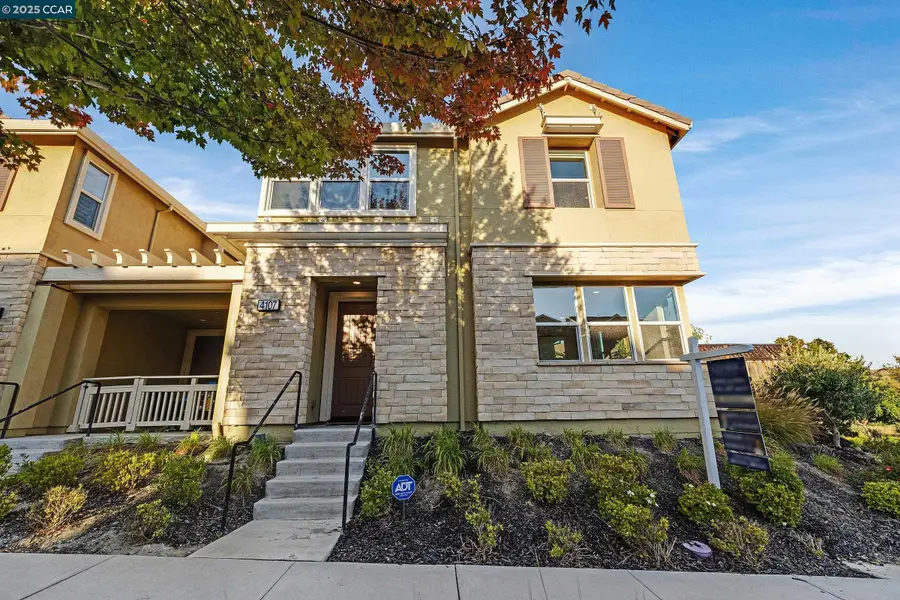 4107 Wallis Ranch Dr, Dublin, CA 94568 - Image #2