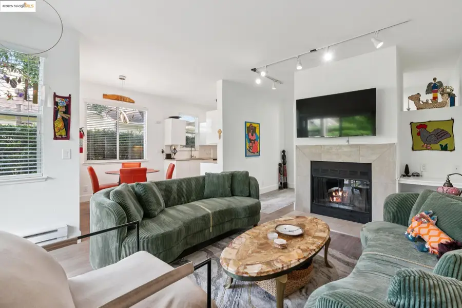 15 Shoreline Ct, Richmond, CA 94804 - Image #3