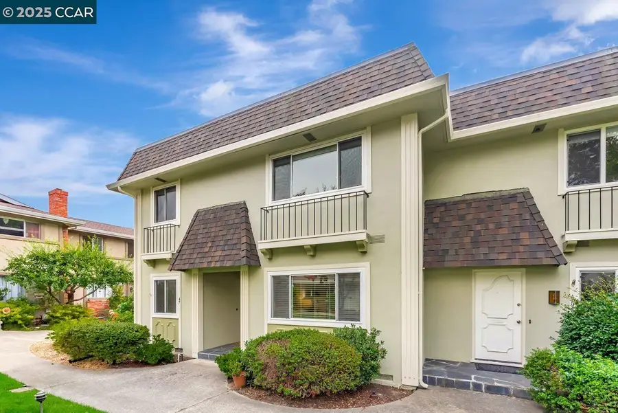 47 Miramonte Dr, Moraga, CA 94556 - Image #2