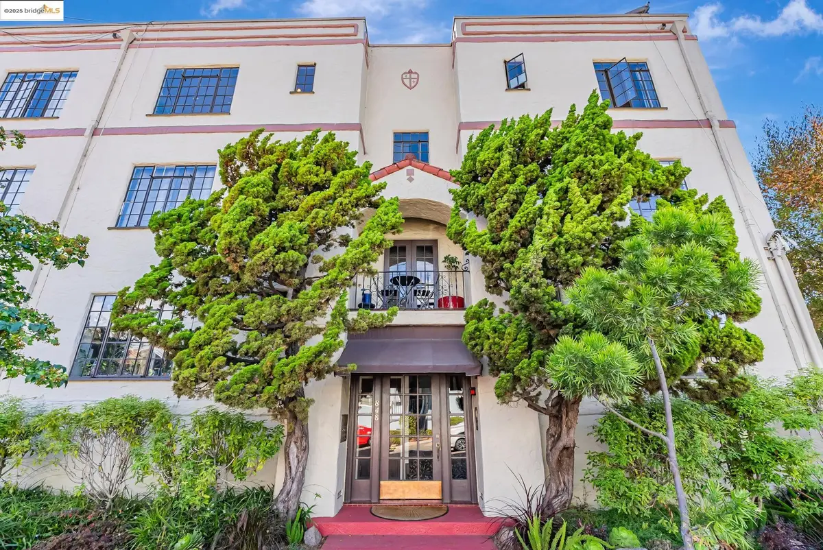 848 Stannage AVE  #11, Albany, CA 94706 - Image #1