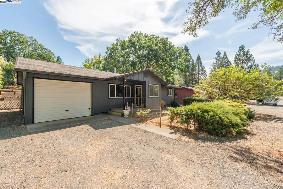 395 Masonic Ln, Weaverville, CA 96093 - Image #2