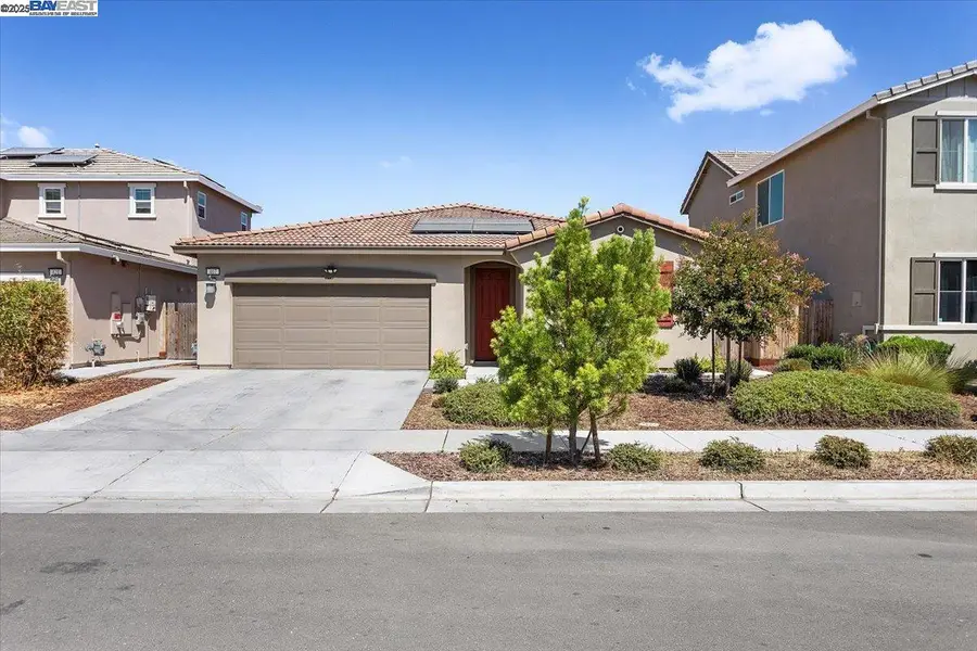 407 Sacramento St, Lathrop, CA 95330 - Image #2