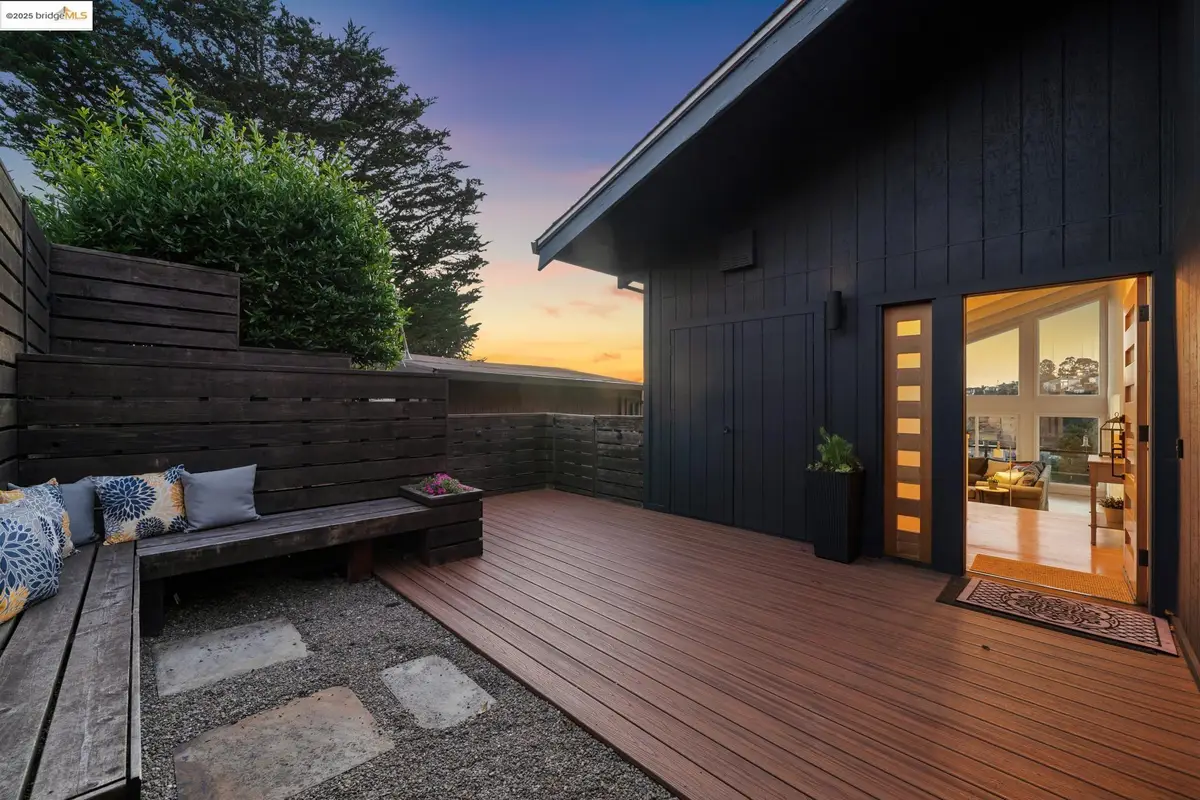 58 Villanova Dr, Oakland, CA 94611 - #1