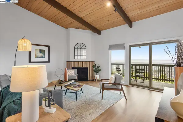 19100 Crest Ave  #30, CASTRO VALLEY, CA 94546