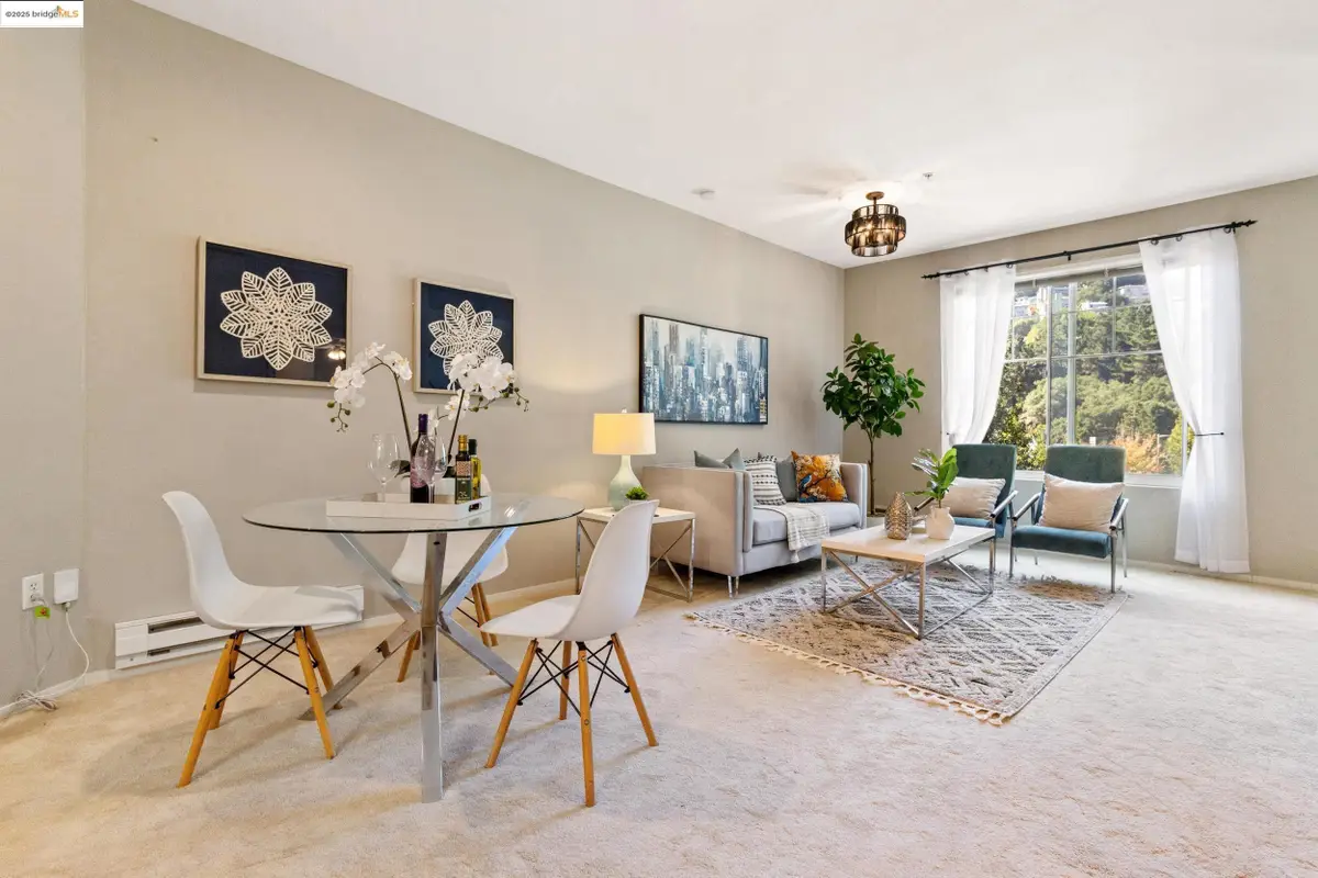 200 Caldecott Ln  #206, Oakland, CA 94618 - Image #1