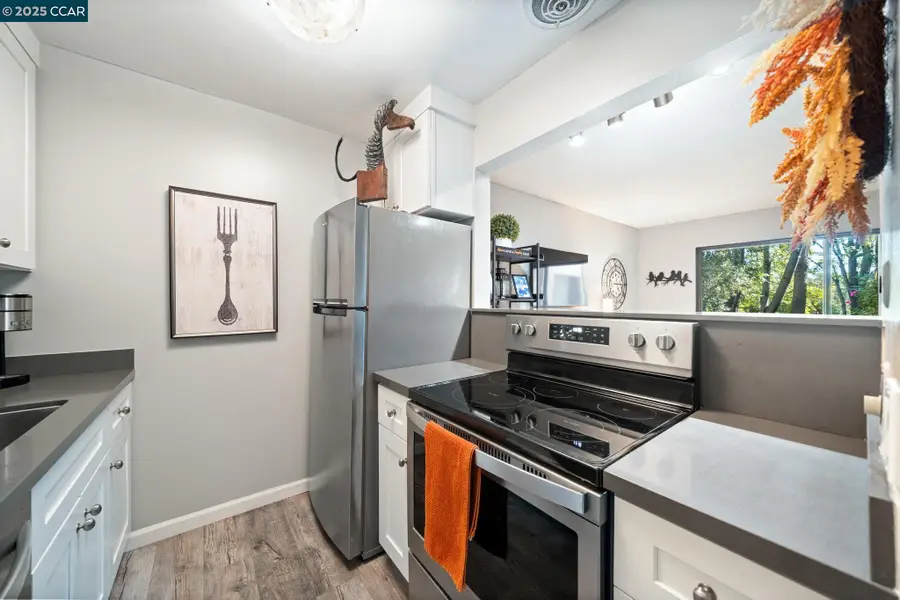 320 Civic Drive  #407, Walnut Creek, CA 94596 - Image #3