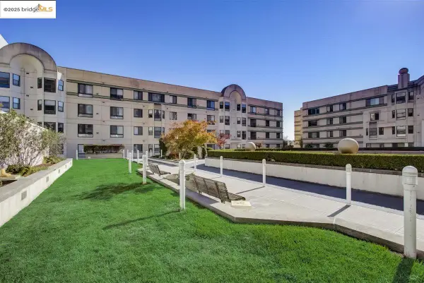 989 Webster Street #450, OAKLAND, CA 94607