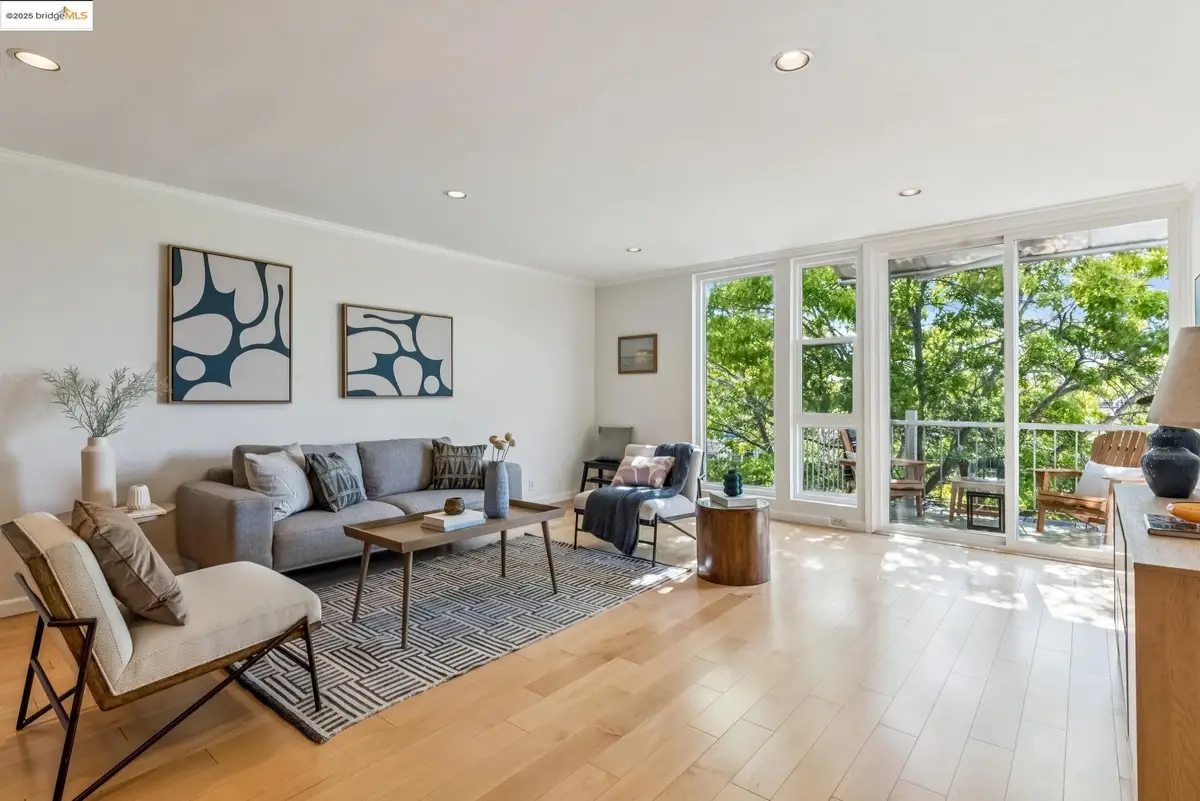 811 York St  #313, Oakland, CA 94610 - Image #1