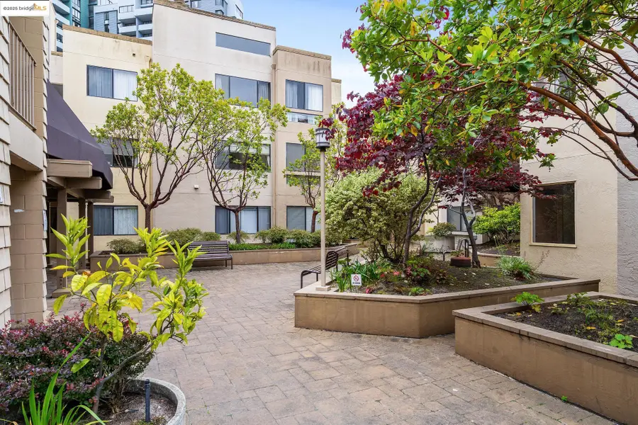 545 Pierce St  #1206, Albany, CA 94706 - Image #2