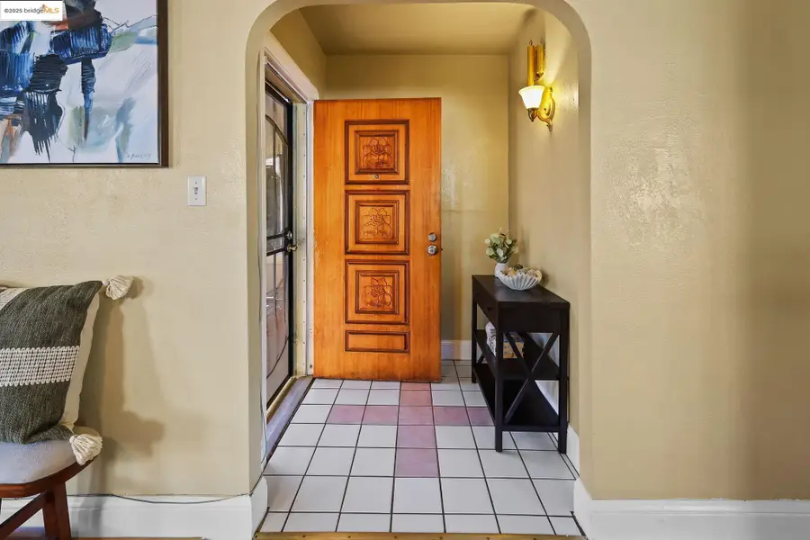 2527 84Th Ave, Oakland, CA 94605 - Image #2