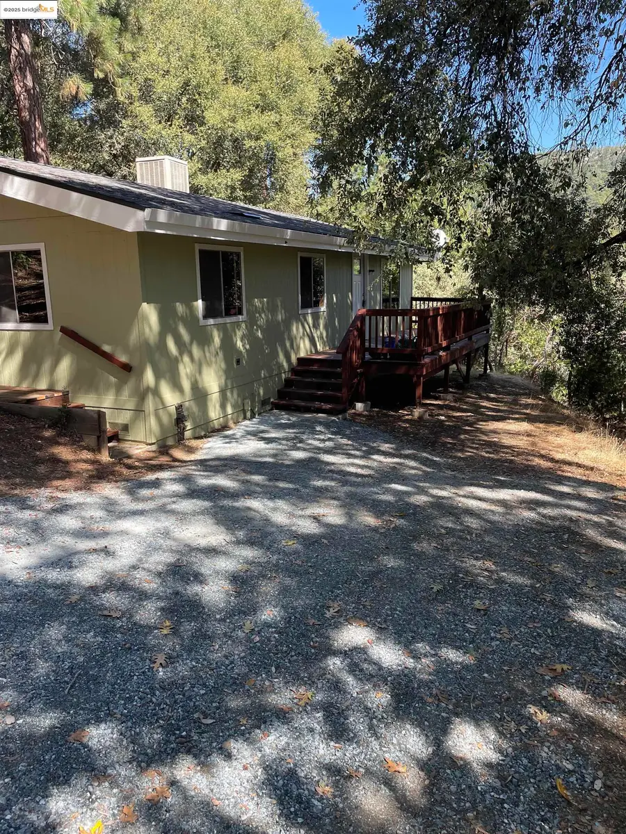 21818 Fallview Dr, Sonora, CA 95370 - Image #2