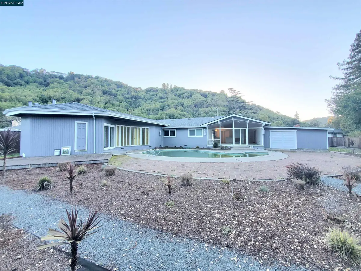 2420 Tomar Ct, Pinole, CA 94564 - #1