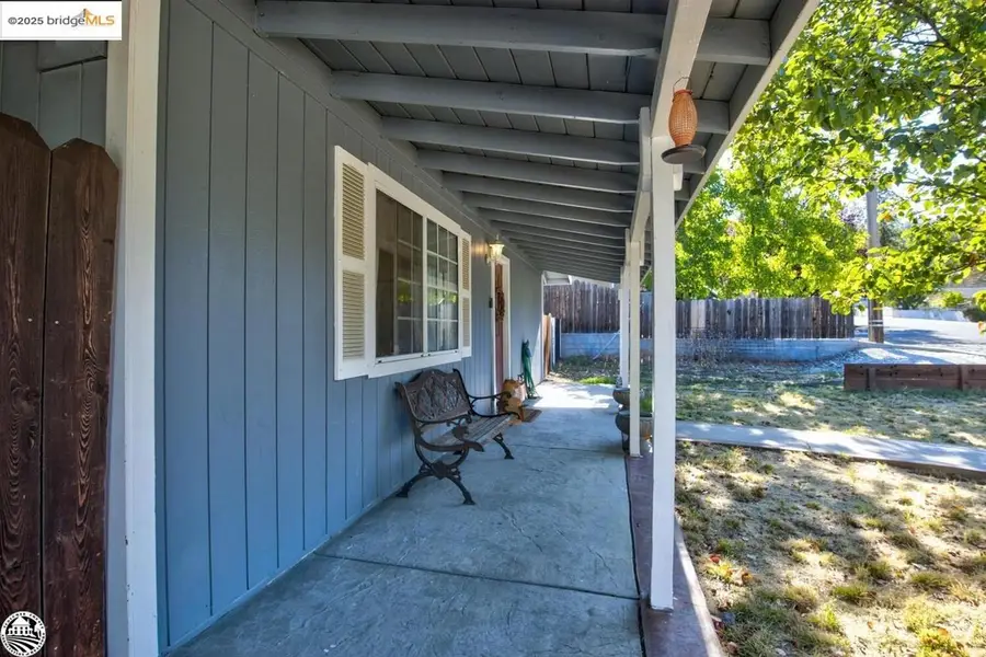 17412 Livermore Ct, Soulsbyville, CA 95372 - Image #3